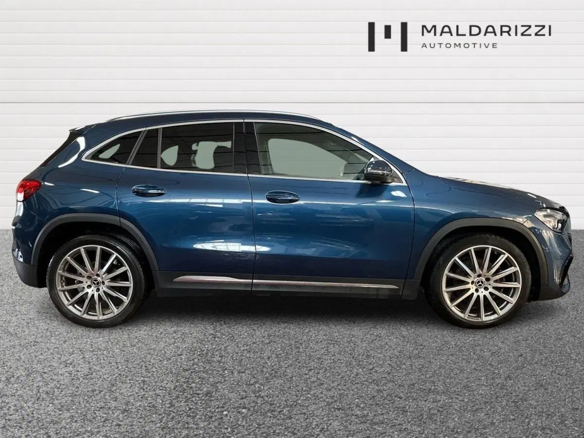 Mercedes-Benz GLA SUV usata a Bari (5)