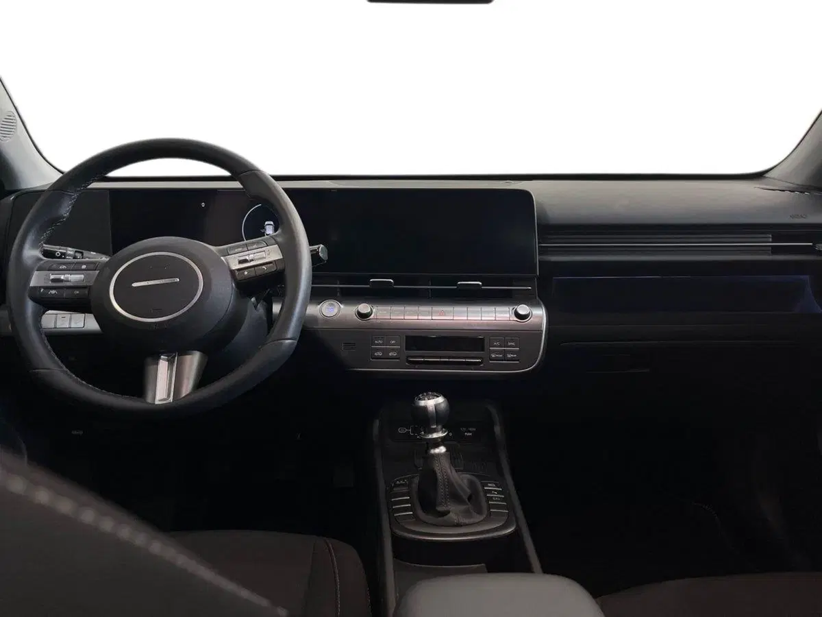 Hyundai Kona usata a Bari (8)