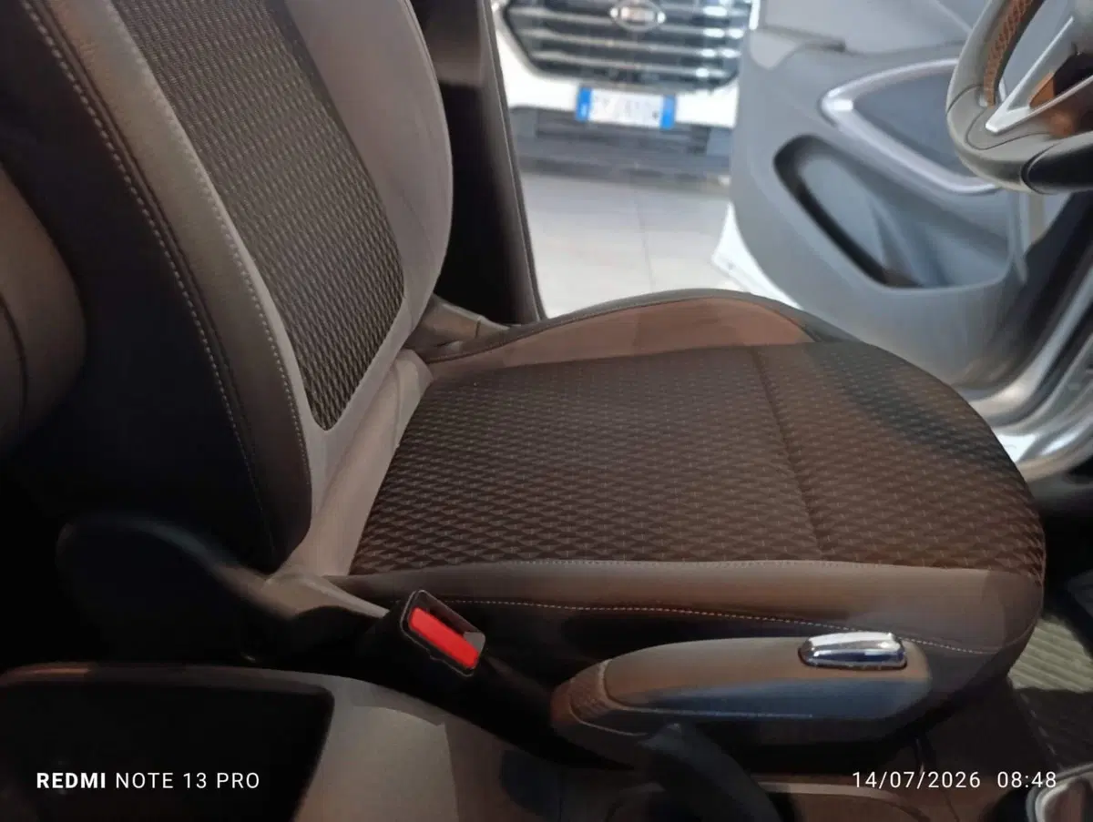 Opel Crossland X usata a Ferrara (15)