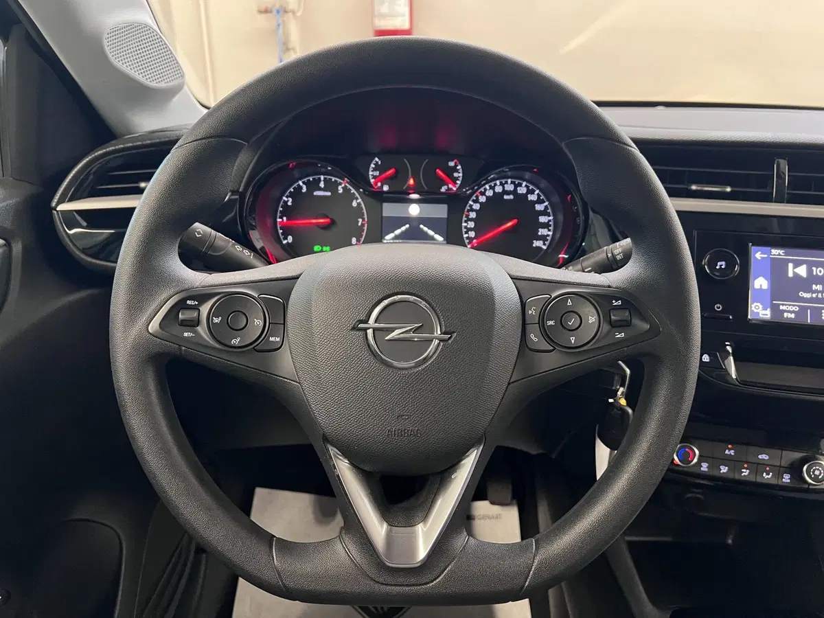 Opel Corsa usata a Bari (18)