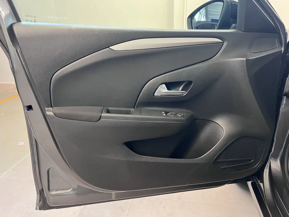 Opel Corsa usata a Bari (9)