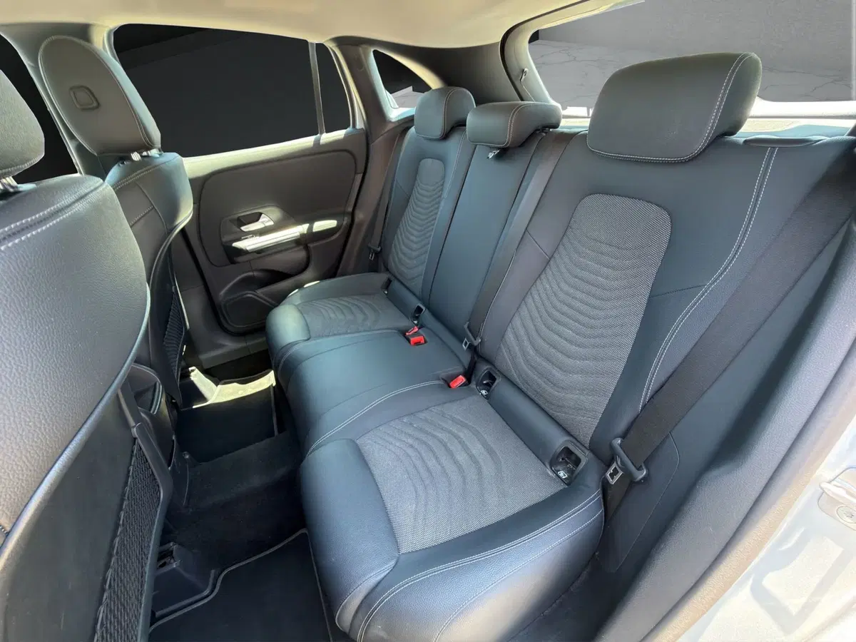 Mercedes-Benz GLA SUV usata a Cosenza (12)