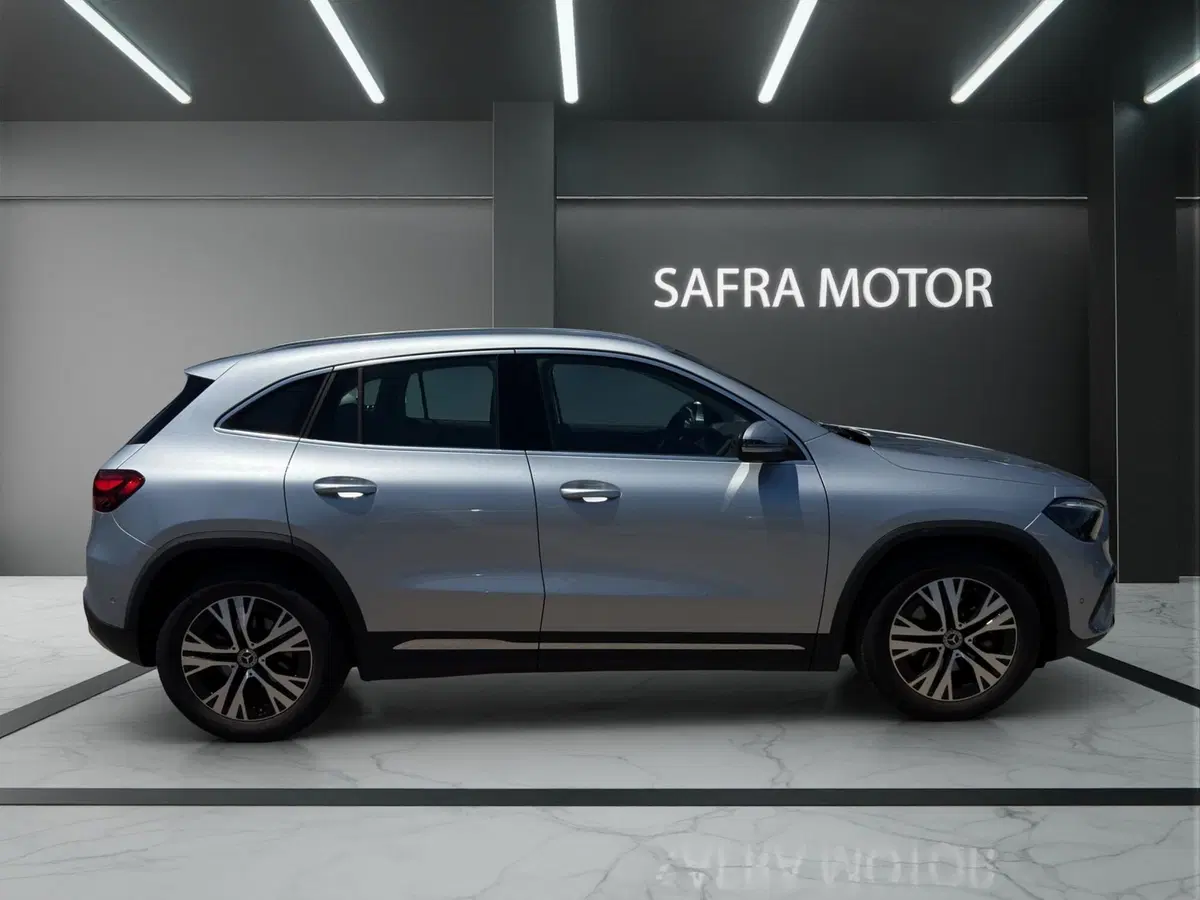 Mercedes-Benz GLA SUV usata a Cosenza (7)