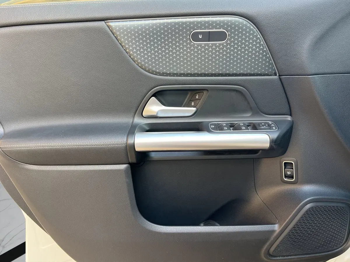 Mercedes-Benz GLA SUV usata a Cosenza (12)