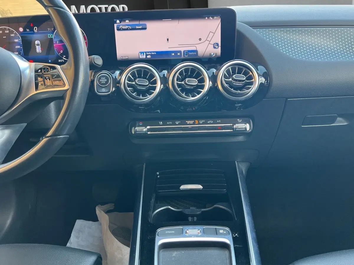 Mercedes-Benz GLA SUV usata a Cosenza (16)