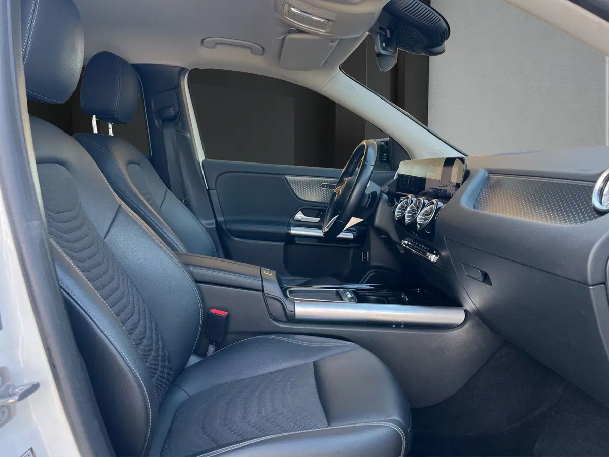 Mercedes-Benz GLA SUV usata a Cosenza (18)