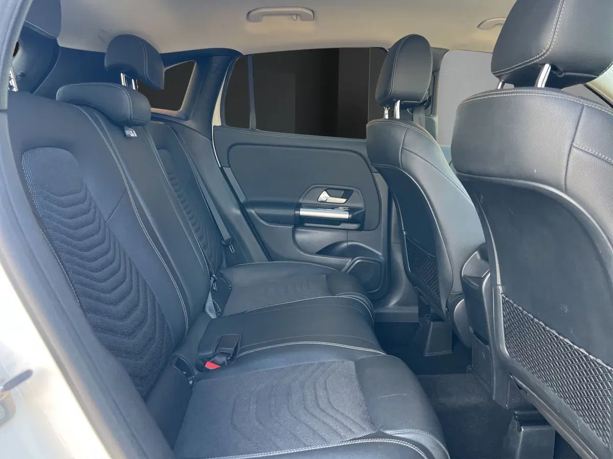 Mercedes-Benz GLA SUV usata a Cosenza (19)