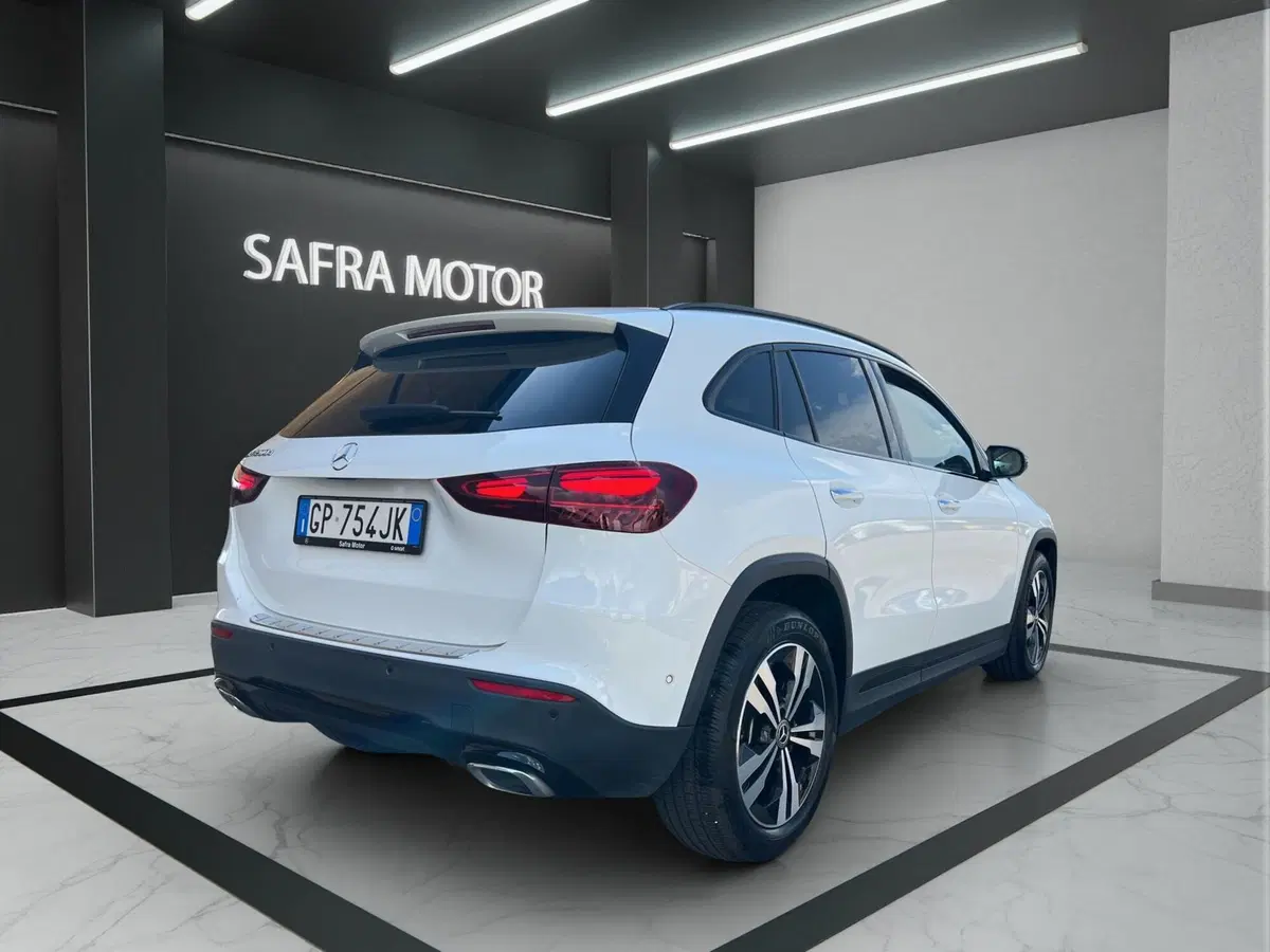 Mercedes-Benz GLA SUV usata a Cosenza (6)