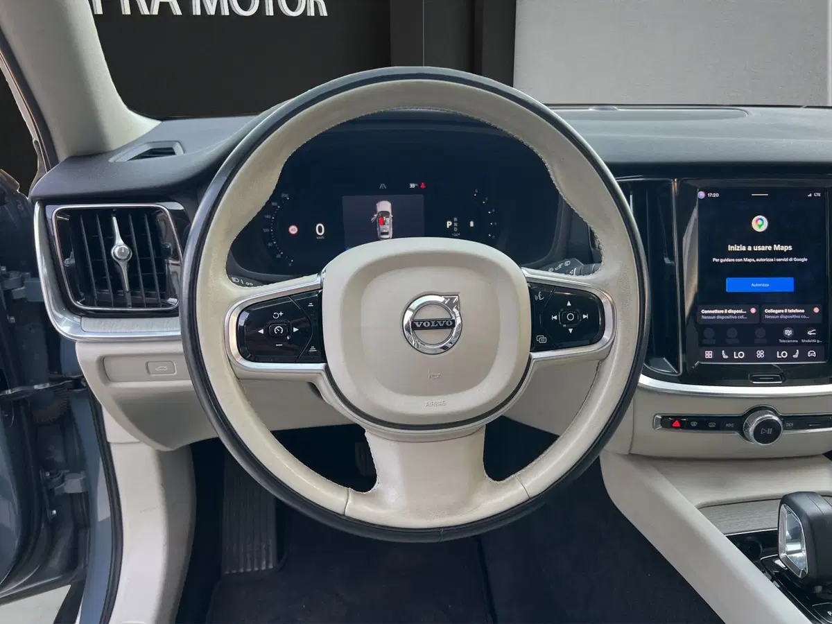 Volvo V60 Cross Country usata a Cosenza (10)