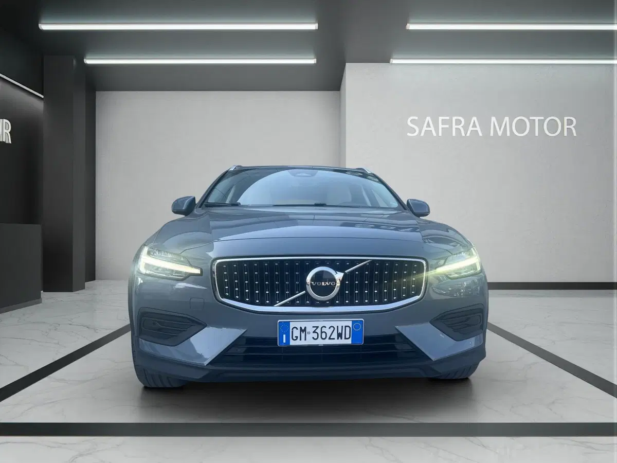 Volvo V60 Cross Country usata a Cosenza (2)