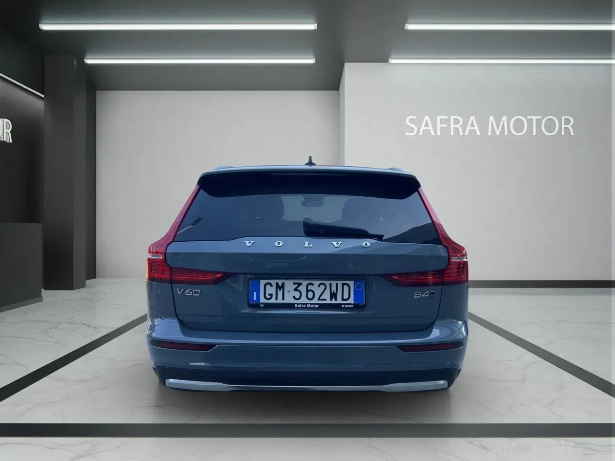 Volvo V60 Cross Country usata a Cosenza (6)
