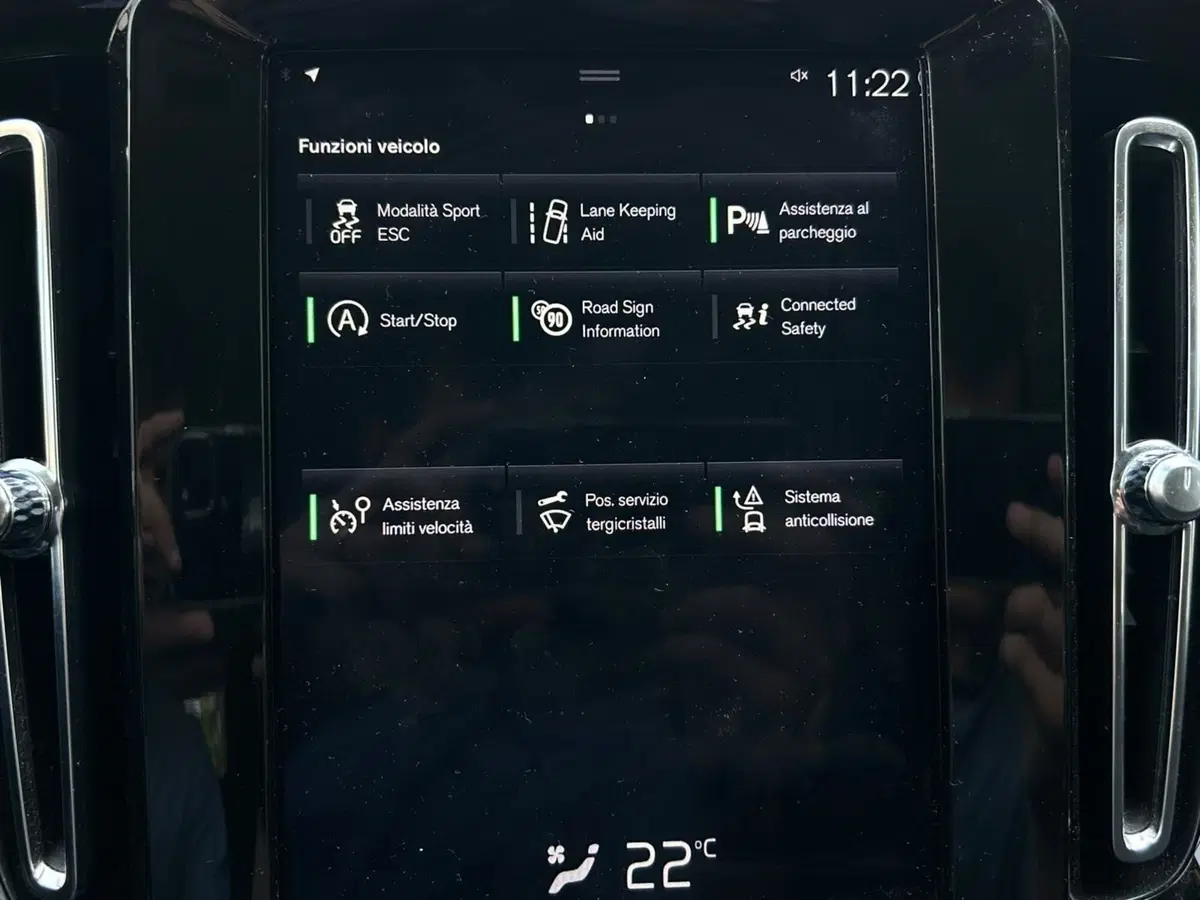 Volvo XC40 usata a Como (15)