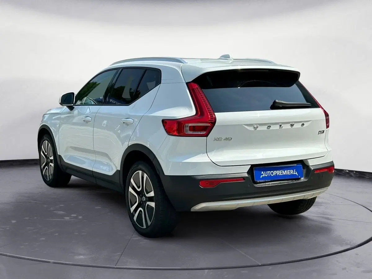 Volvo XC40 usata a Como (4)