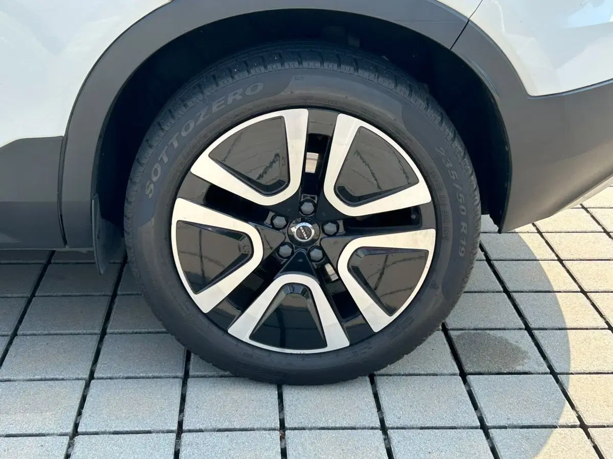 Volvo XC40 usata a Como (7)