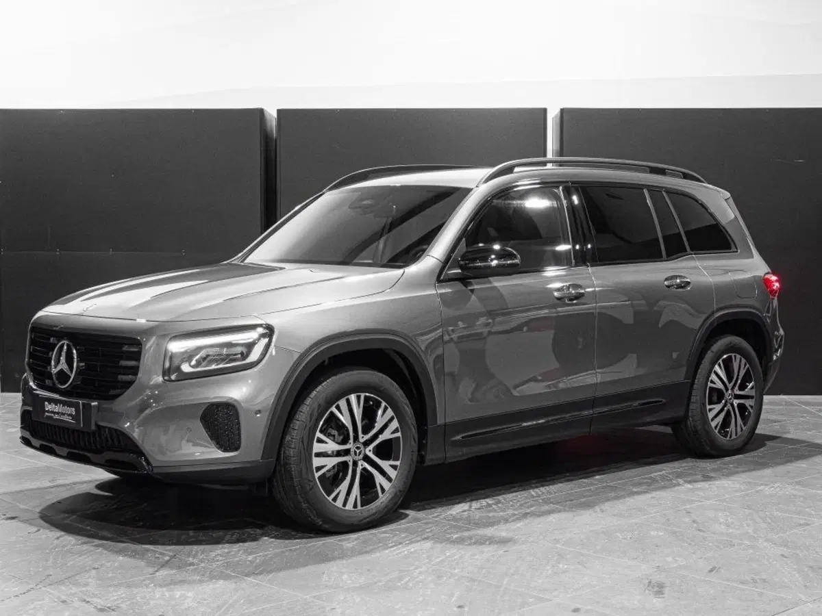 Mercedes-Benz GLB nuova a Ancona