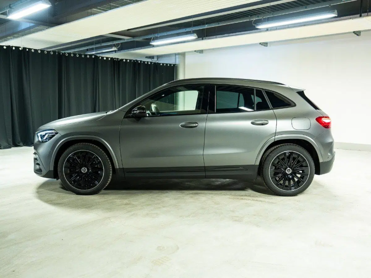 Mercedes-Benz GLA SUV nuova a Ancona (2)