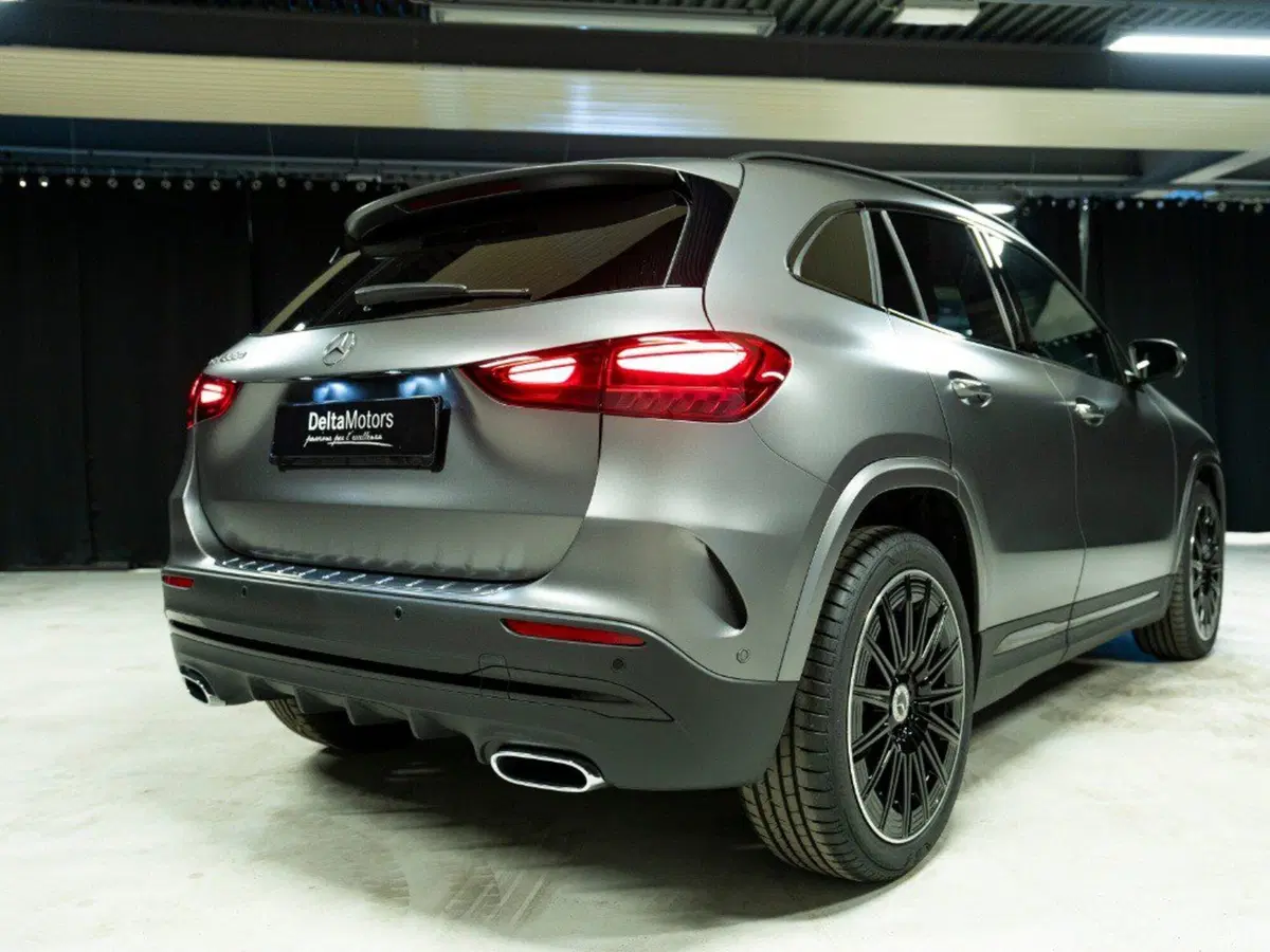 Mercedes-Benz GLA SUV nuova a Ancona (5)