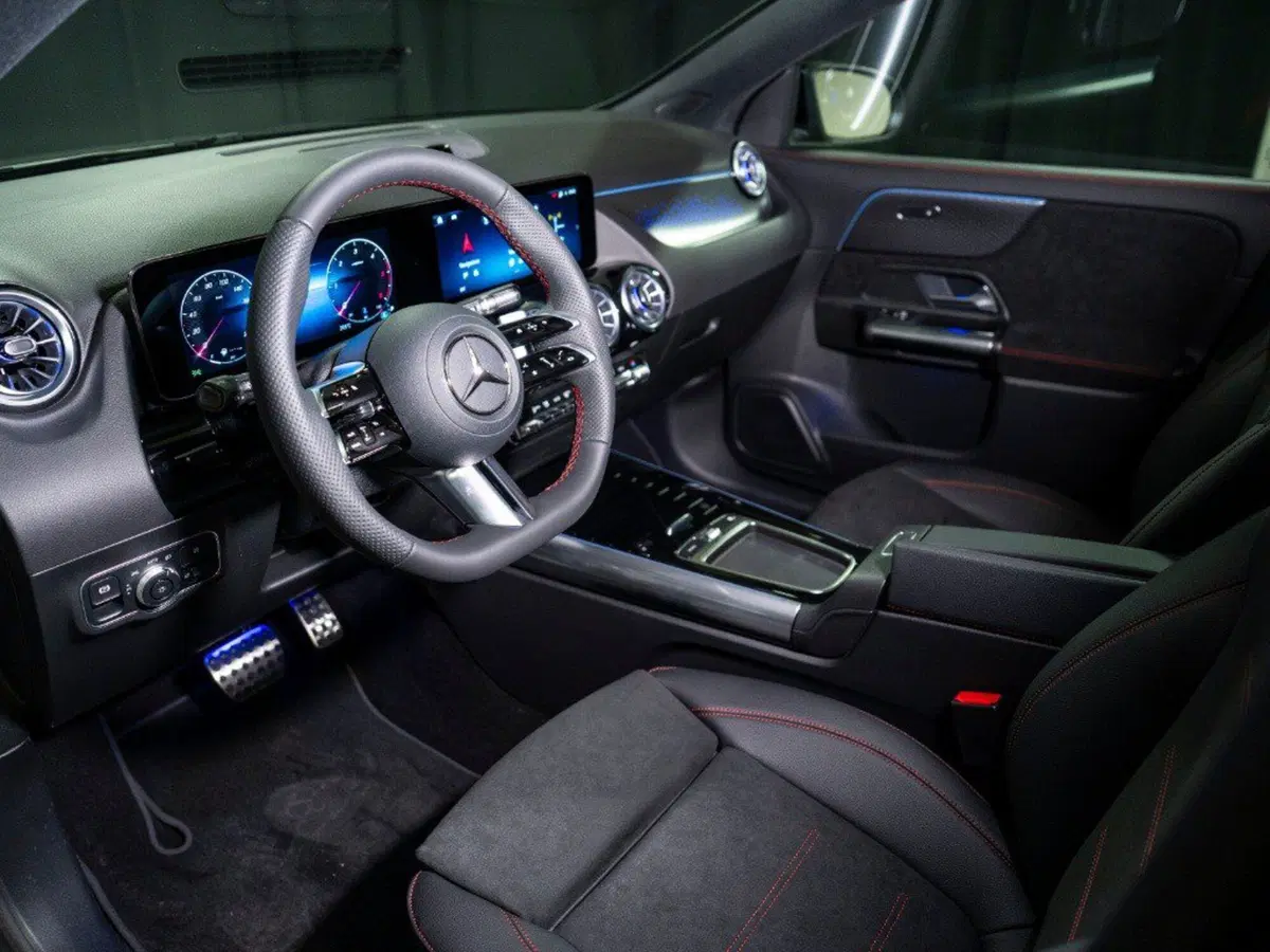 Mercedes-Benz GLA SUV nuova a Ancona (9)