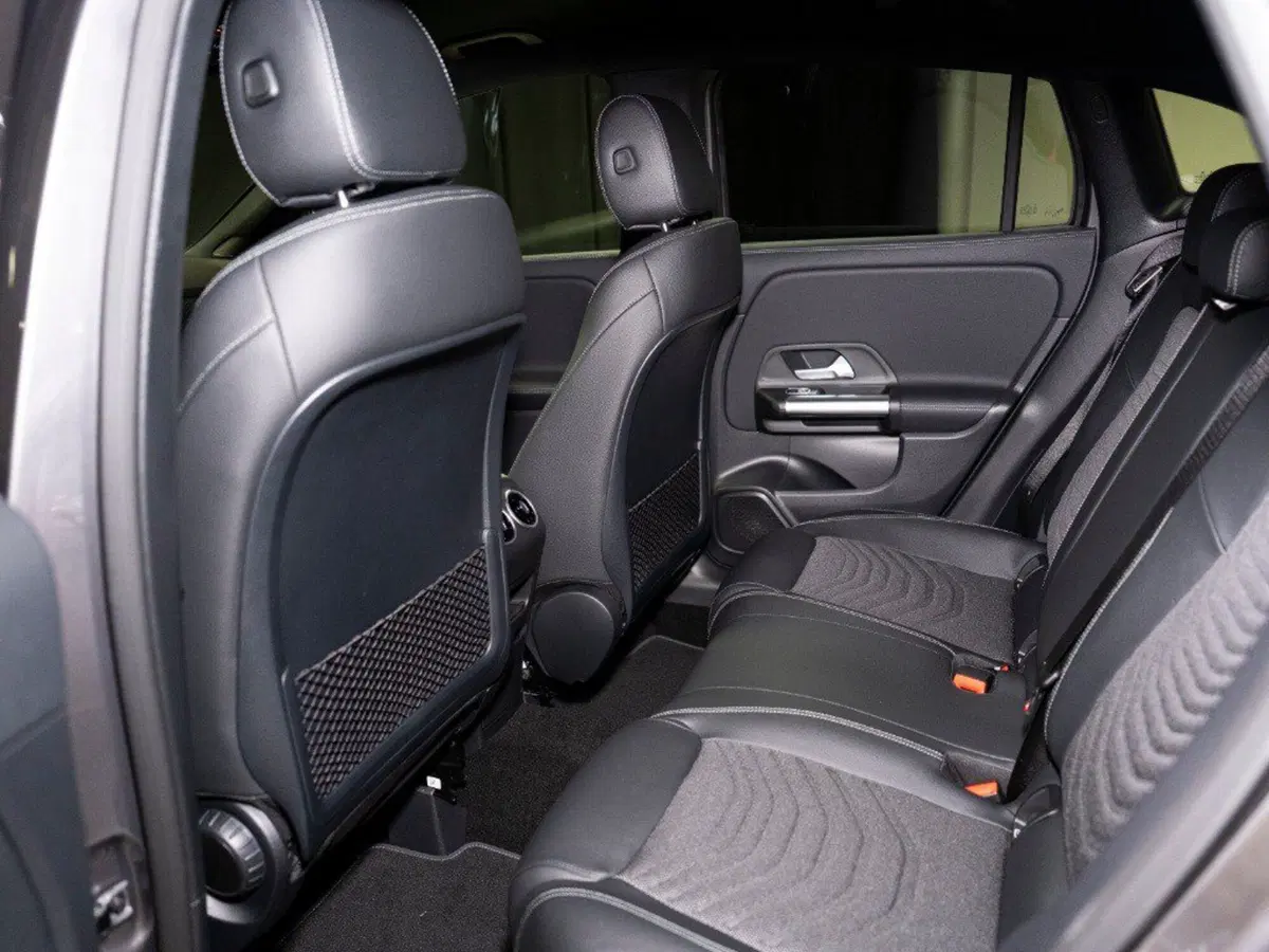 Mercedes-Benz GLA SUV nuova a Ancona (16)