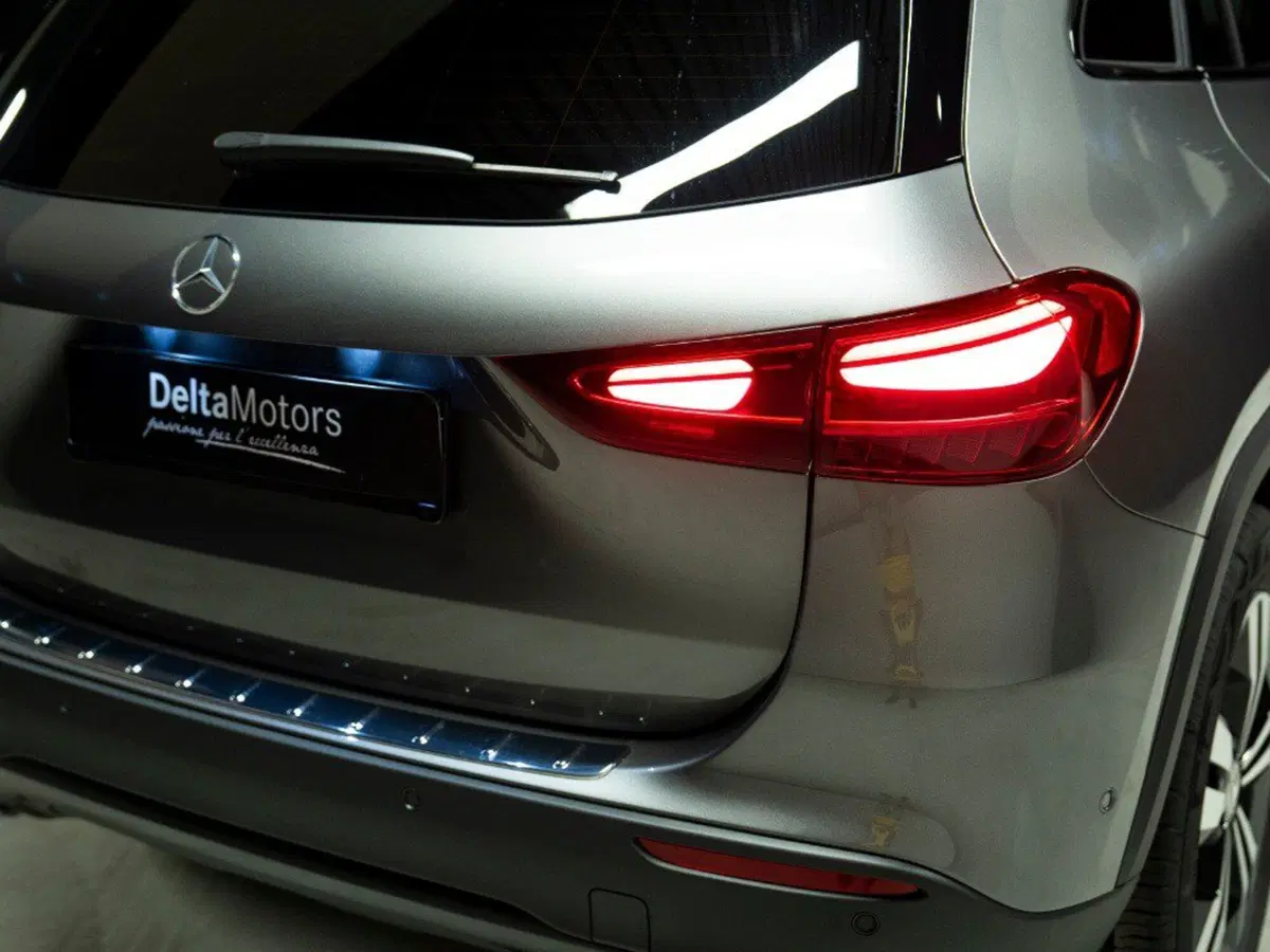 Mercedes-Benz GLA SUV nuova a Ancona (19)