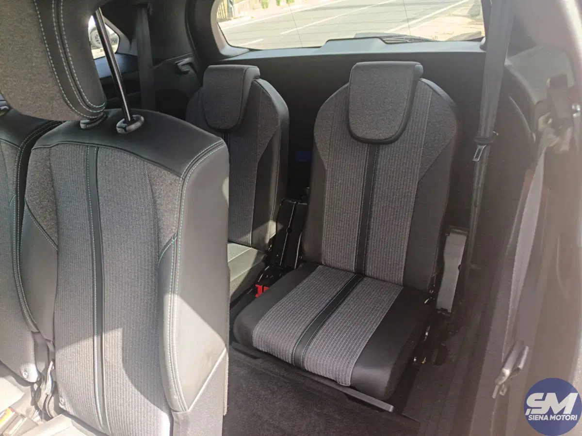 Peugeot 5008 usata a Siena (20)