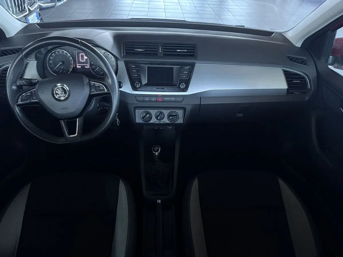 Skoda Fabia usata a Messina (11)