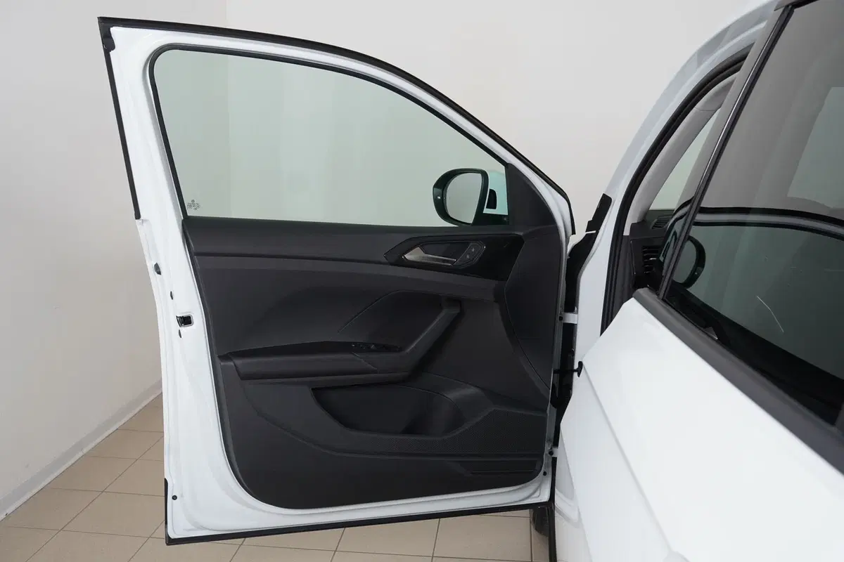 Volkswagen T-Cross nuova a Perugia (14)