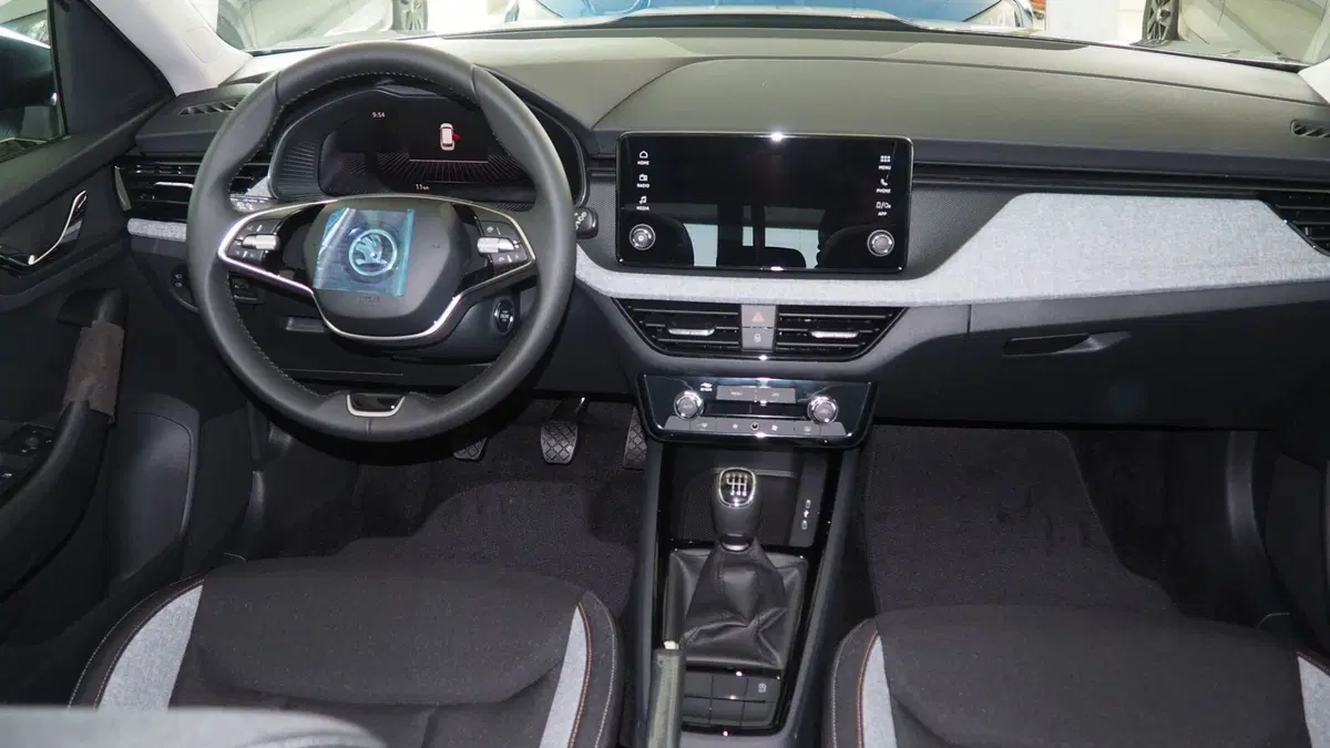 Skoda Kamiq nuova a Torino (18)
