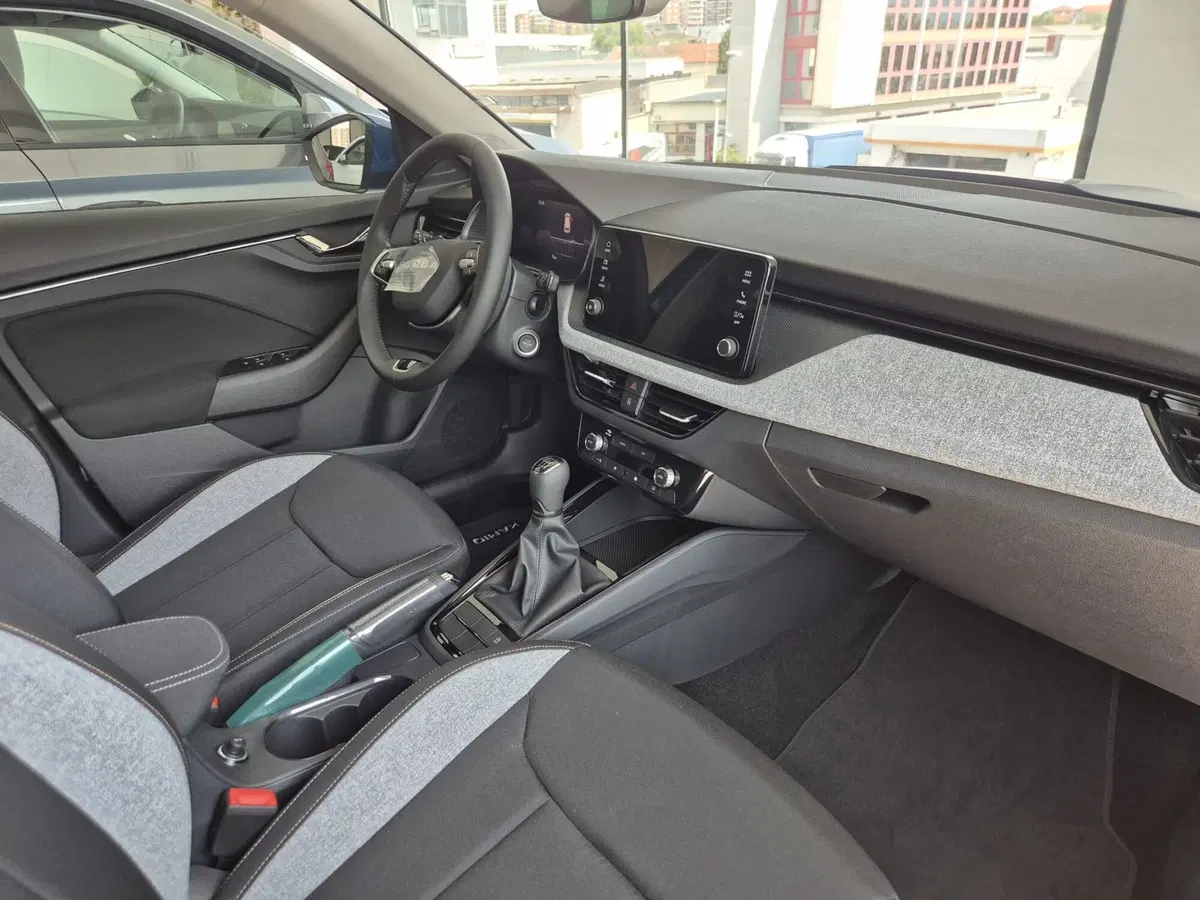 Skoda Kamiq nuova a Torino (17)