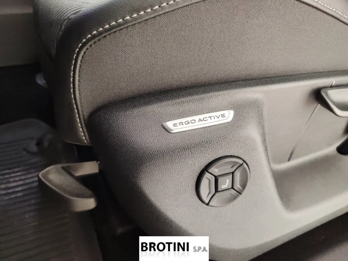 Volkswagen Tiguan usata a Massa-Carrara (11)