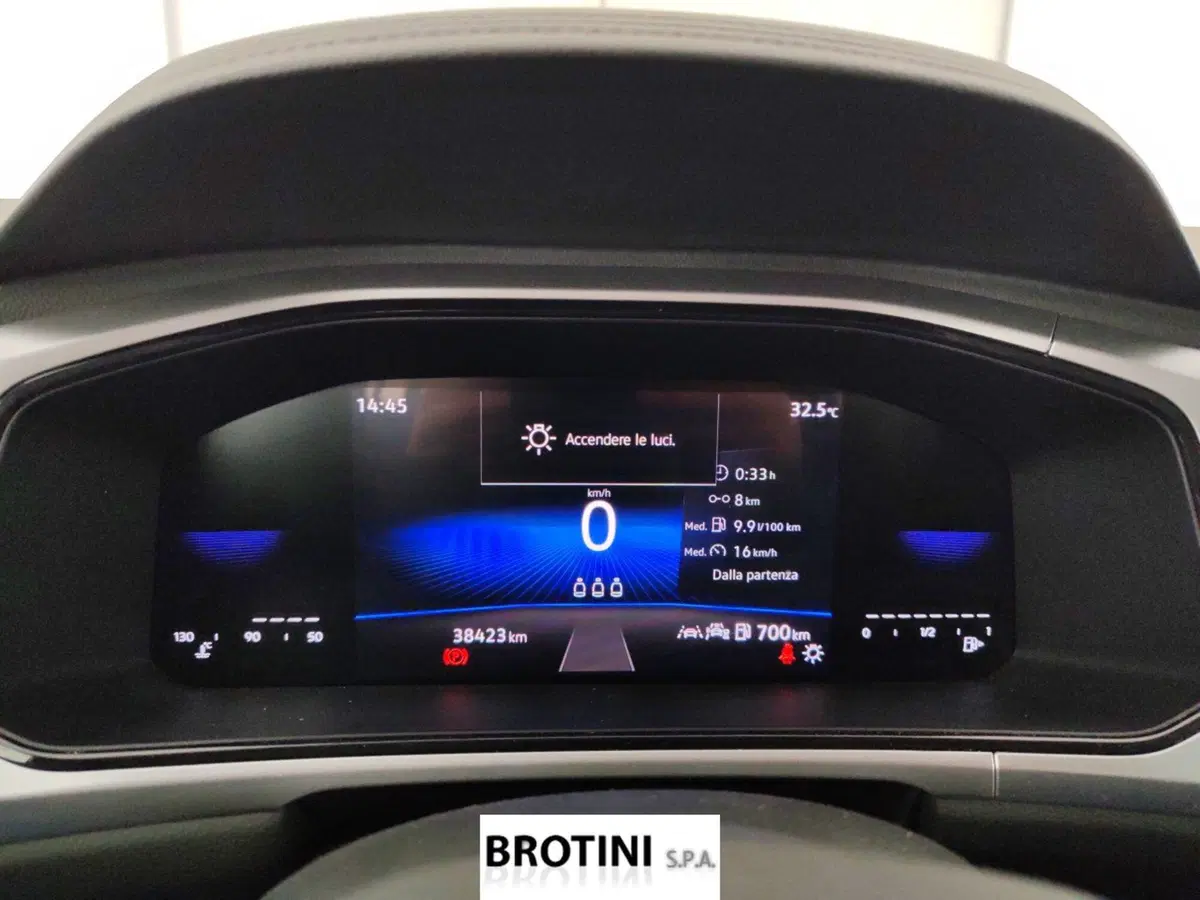 Volkswagen T-Roc usata a Massa-Carrara (13)