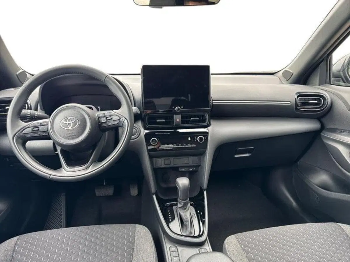 Toyota Yaris Cross nuova a Perugia (13)