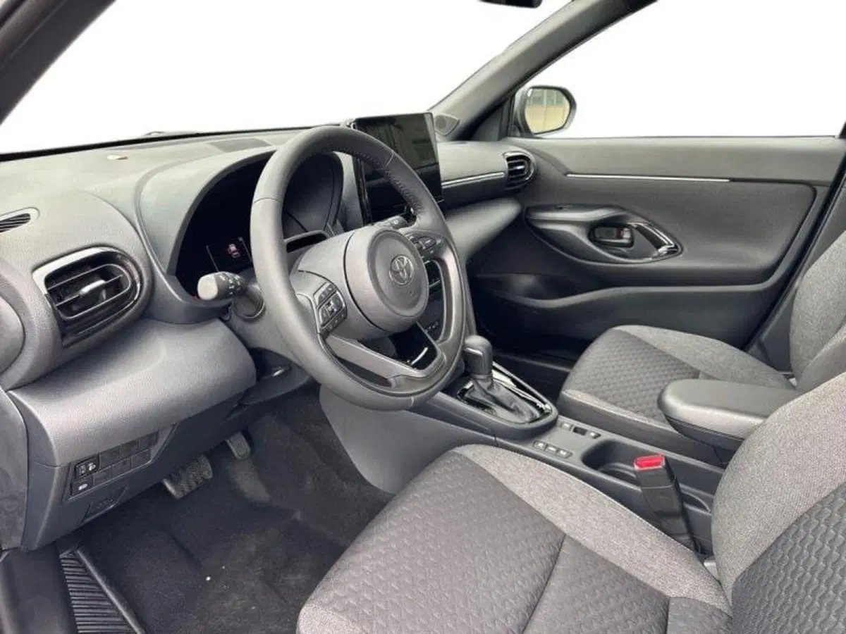 Toyota Yaris Cross nuova a Perugia (6)