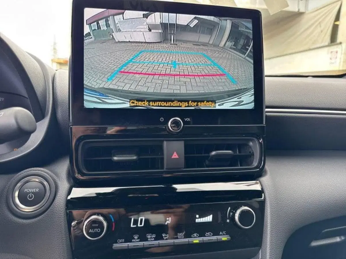 Toyota Yaris Cross nuova a Perugia (9)