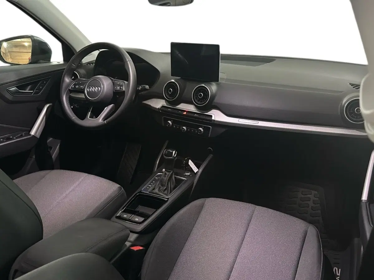 Audi Q2 usata a Napoli (11)