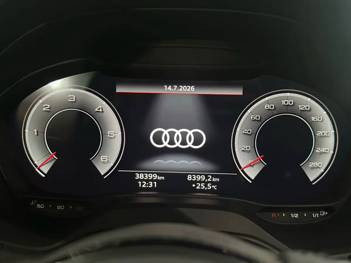 Audi Q2 usata a Napoli (13)