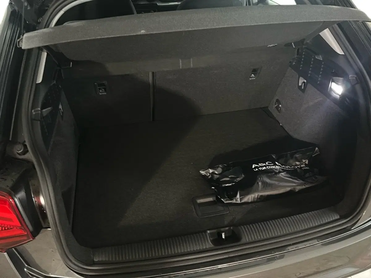 Audi Q2 usata a Napoli (18)