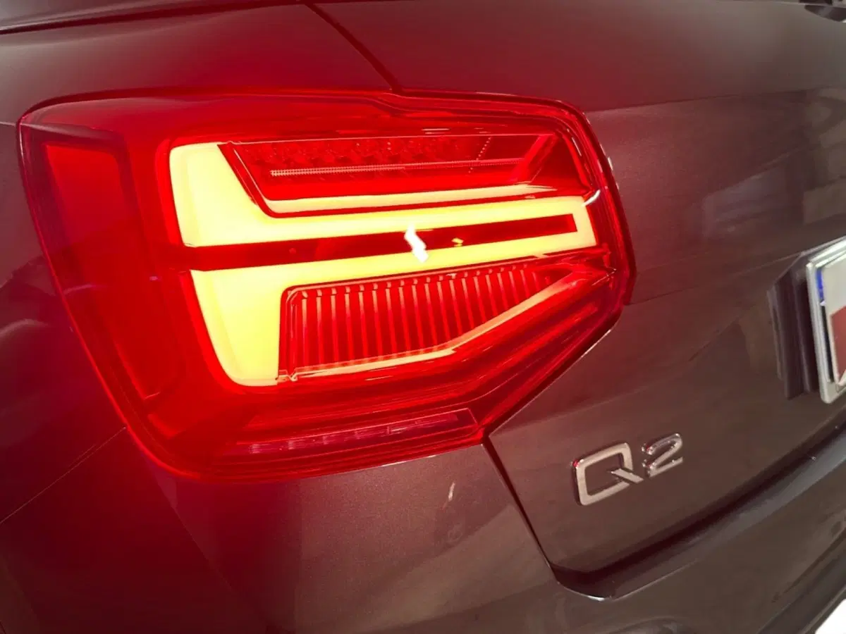 Audi Q2 usata a Napoli (20)