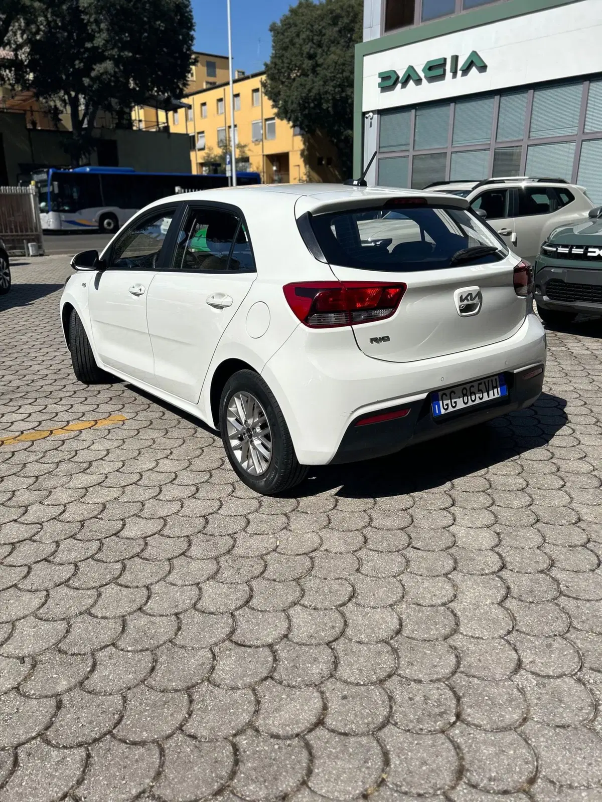 Kia Rio usata a Firenze (6)