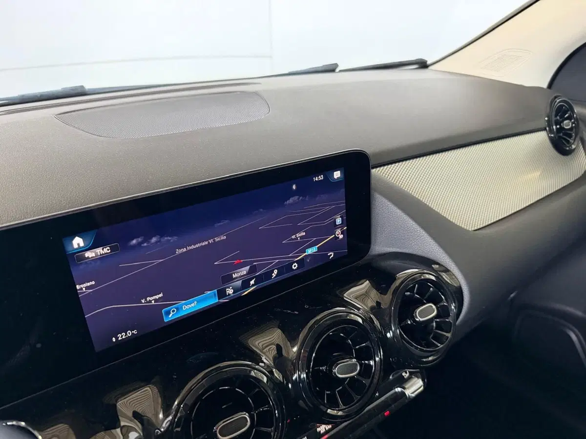Mercedes-Benz GLA SUV usata a Monza e Brianza (11)