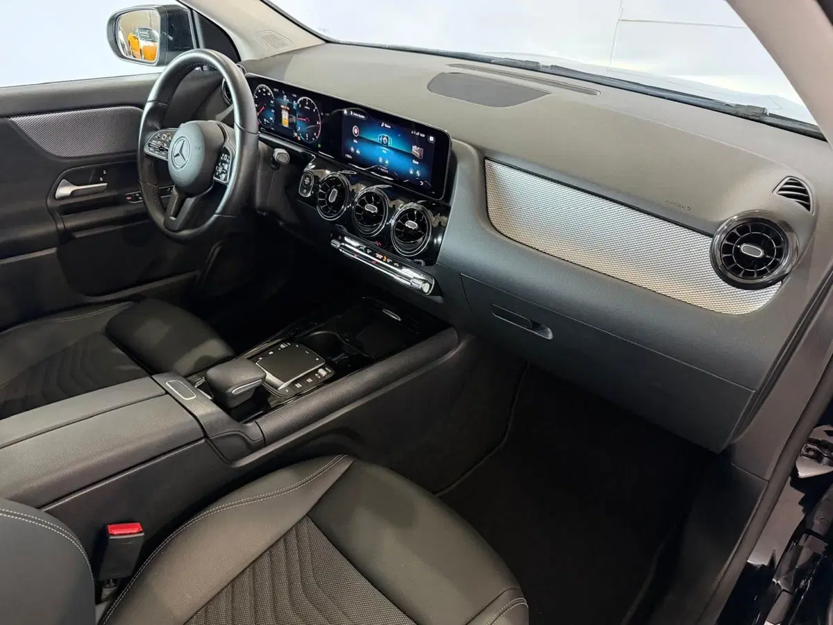 Mercedes-Benz GLA SUV usata a Monza e Brianza (13)