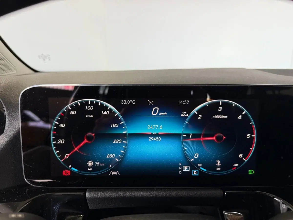 Mercedes-Benz GLA SUV usata a Monza e Brianza (8)