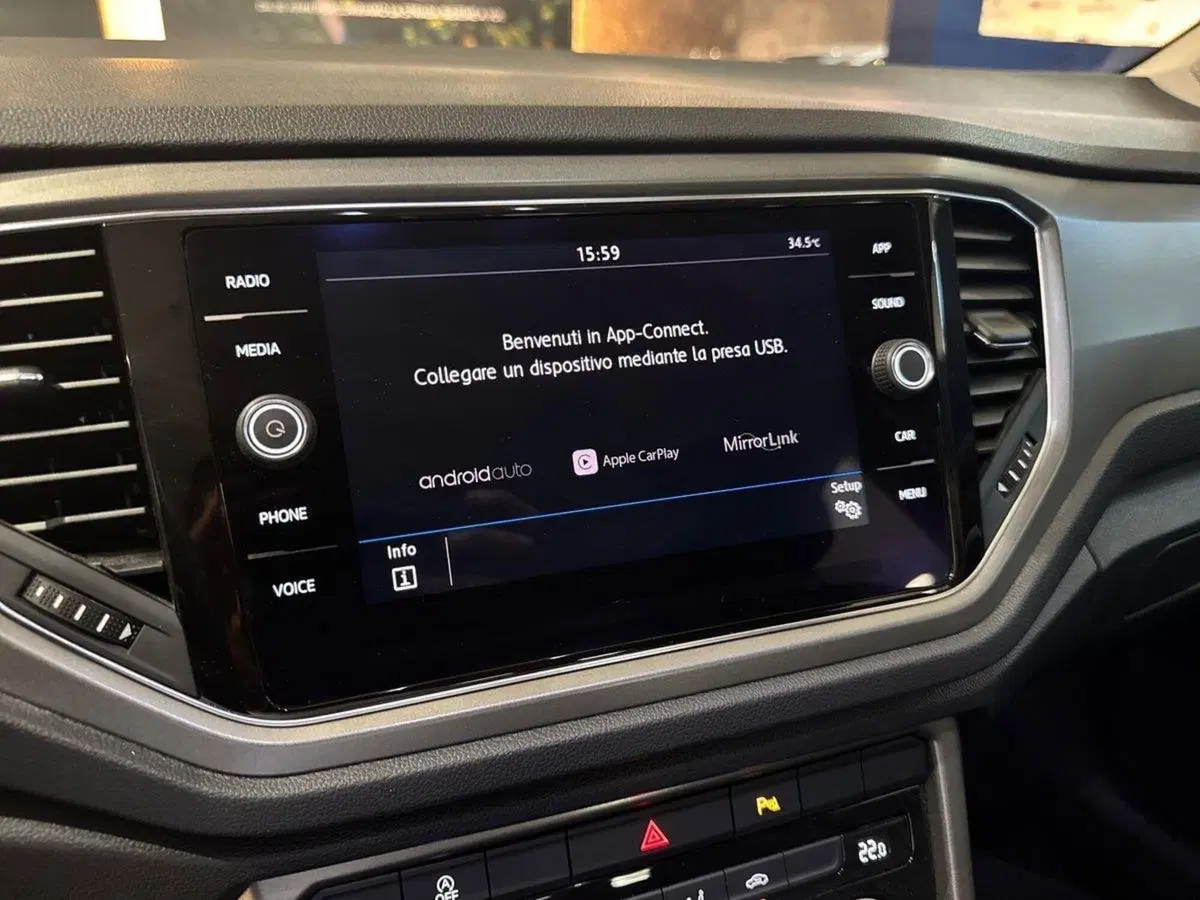 Volkswagen T-Roc usata a Prato (18)