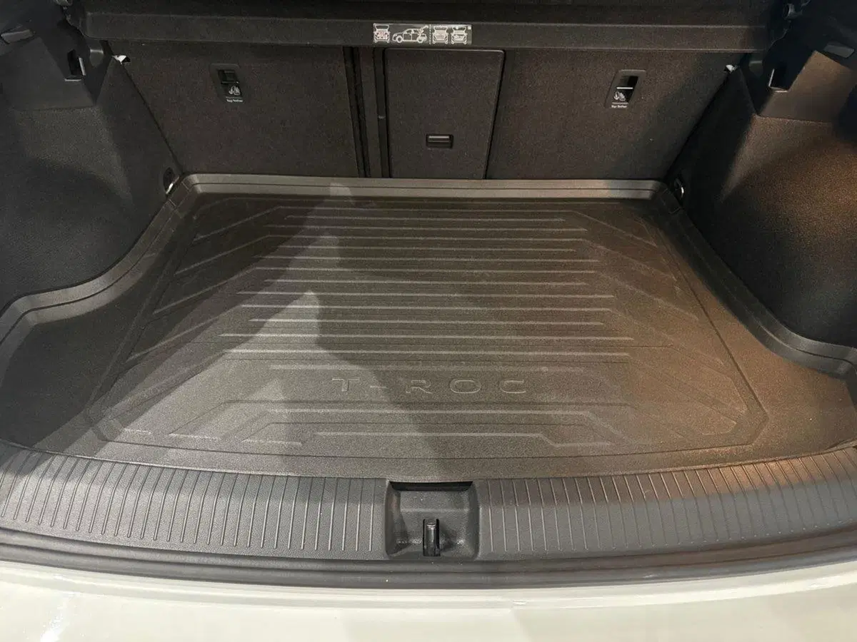 Volkswagen T-Roc usata a Prato (8)