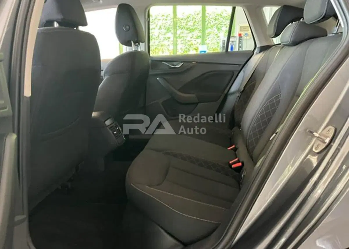 Skoda Kamiq usata a Lecco (7)
