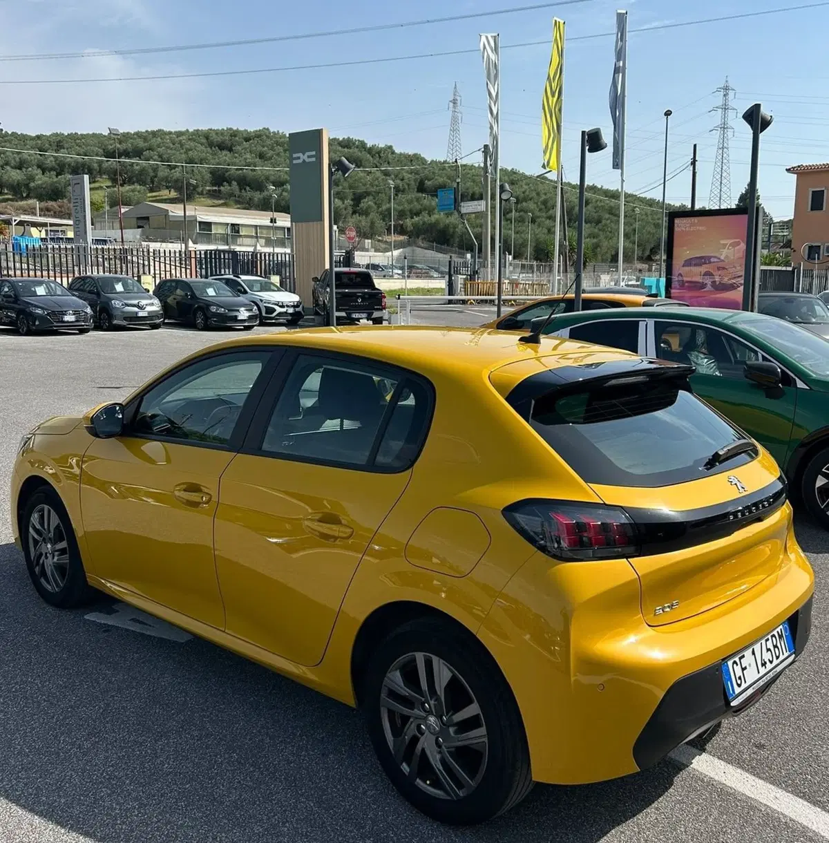Peugeot 208 usata a Roma (2)
