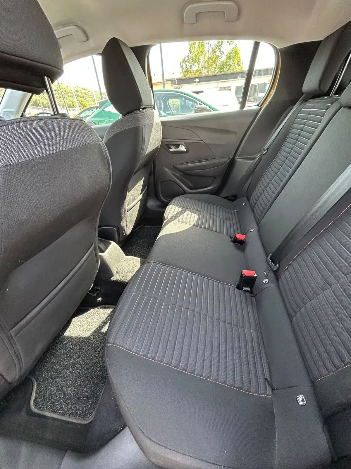 Peugeot 208 usata a Roma (6)