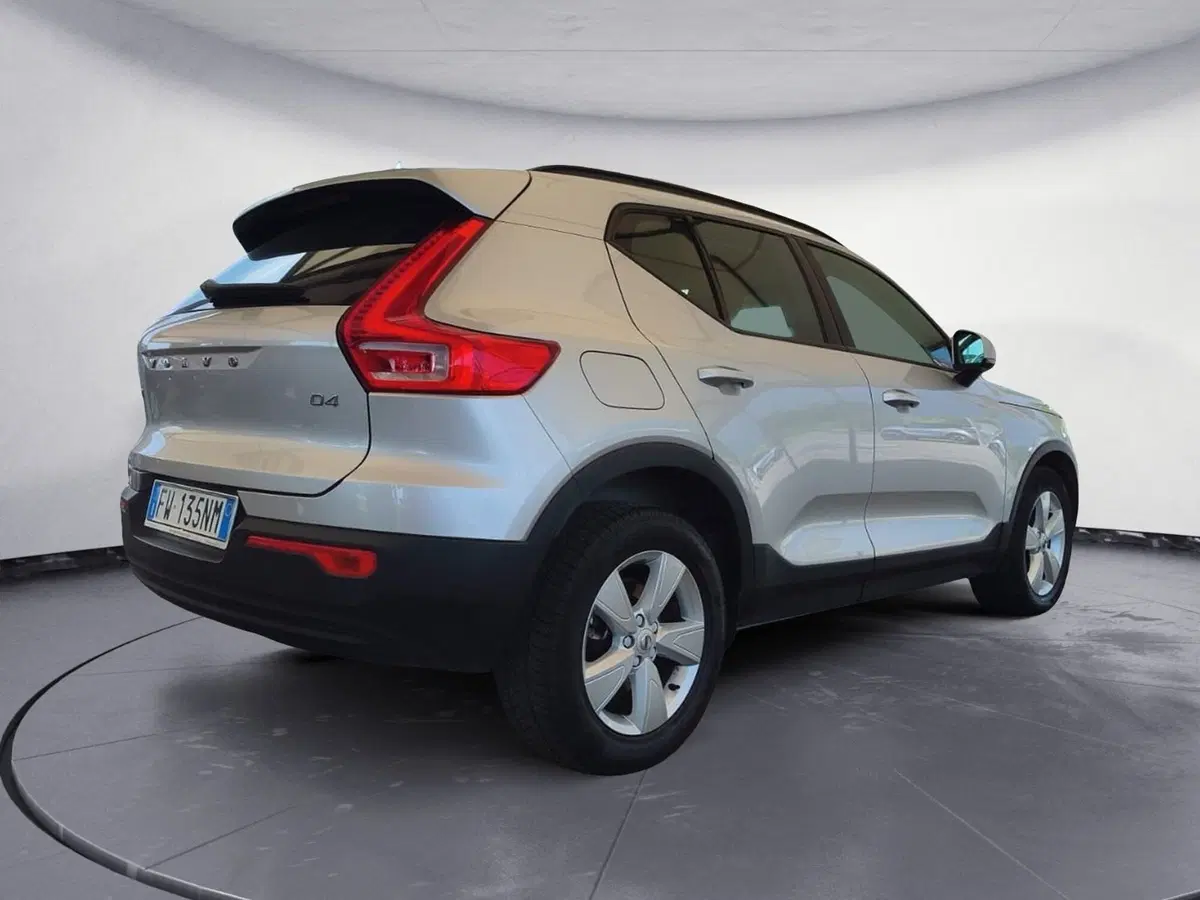 Volvo XC40 usata a Firenze (9)