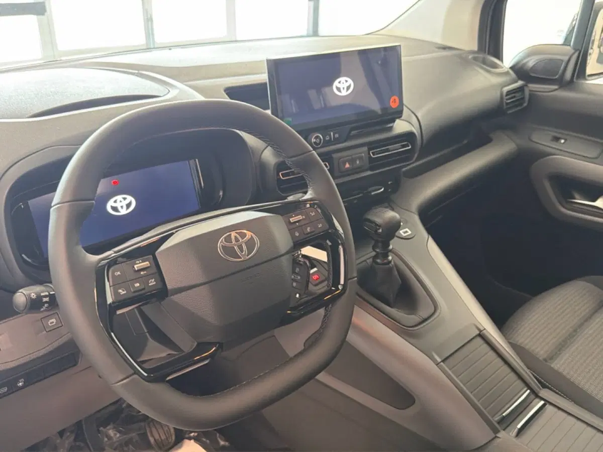 Toyota Proace City Verso nuova a Vicenza (12)