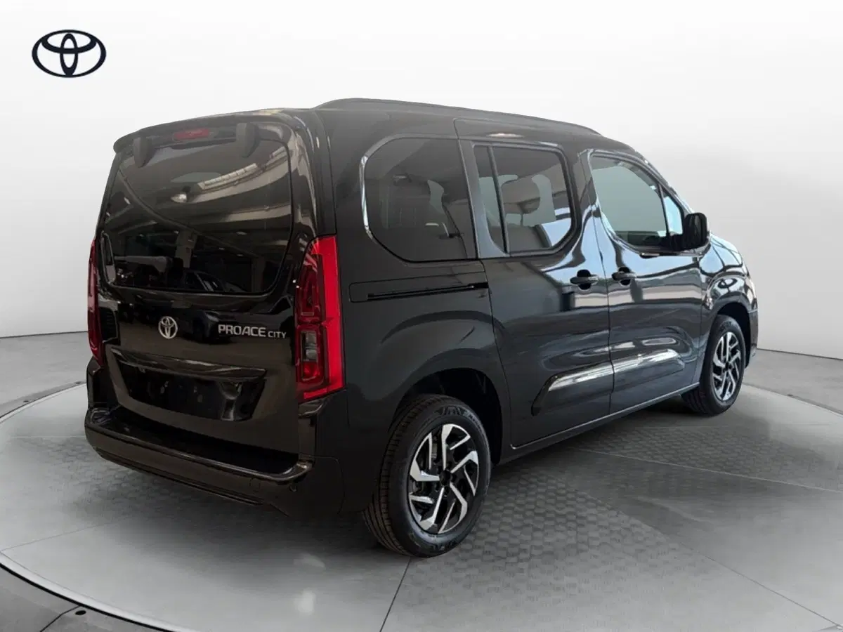 Toyota Proace City Verso nuova a Vicenza (7)